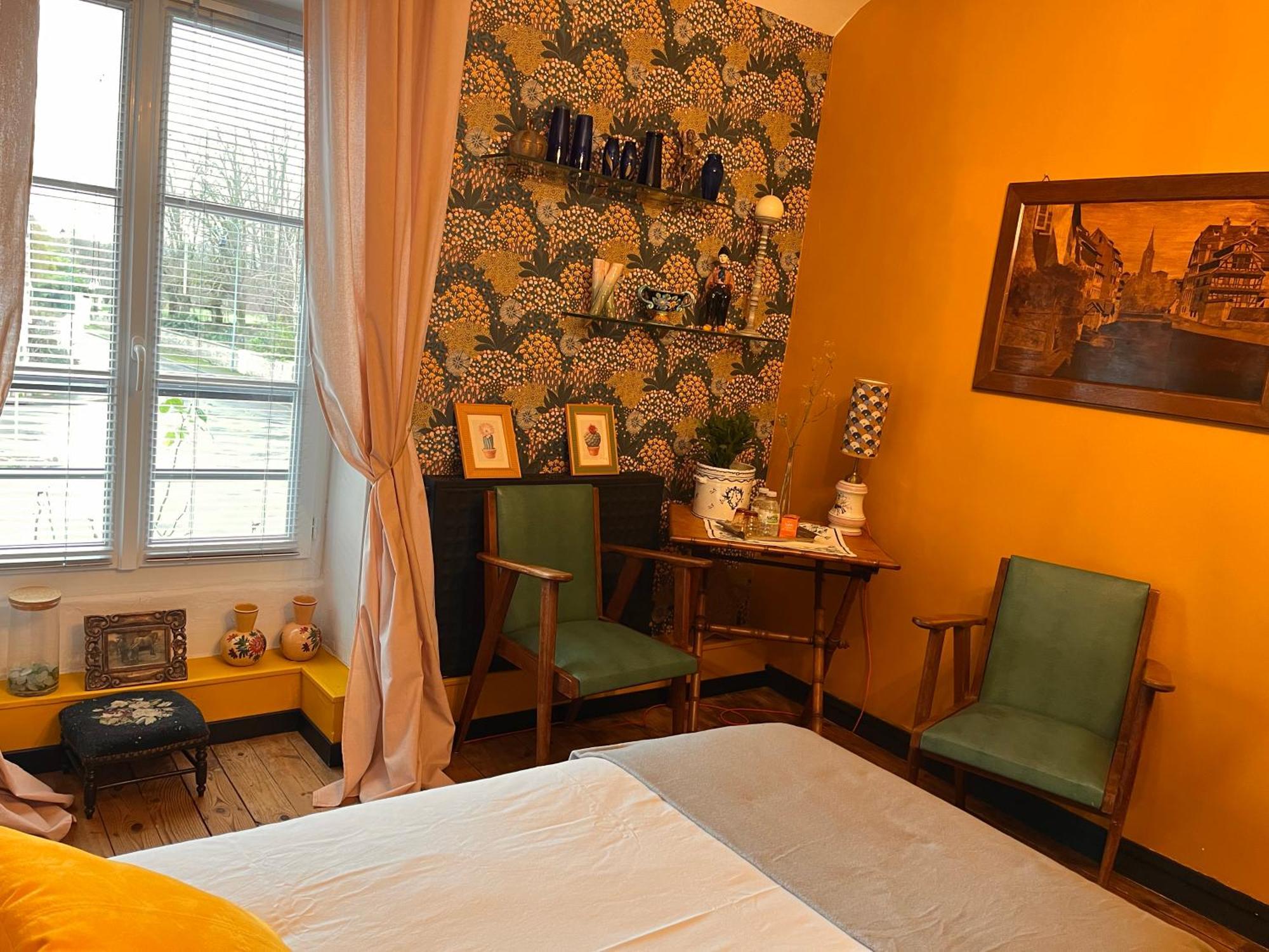 Bed and Breakfast Les Loges Du Chaudron La Chapelle-aux-Choux Екстер'єр фото